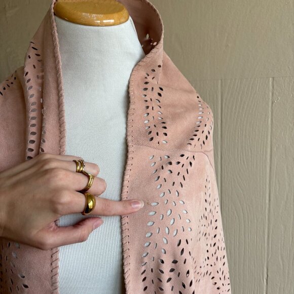 Sarah Stewart Genuine Lamb Suede Leather Laser Cut Fringe Trim Suzette Shawl - Picture 15 of 16